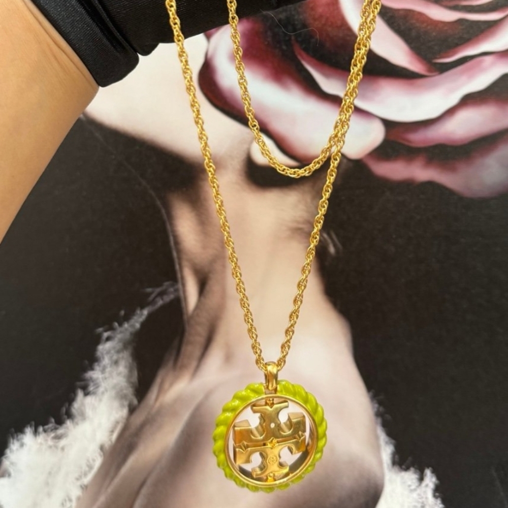 Tory Burch Authentic Necklace & Earring Bundle, BNWT - Picture 6 of 9